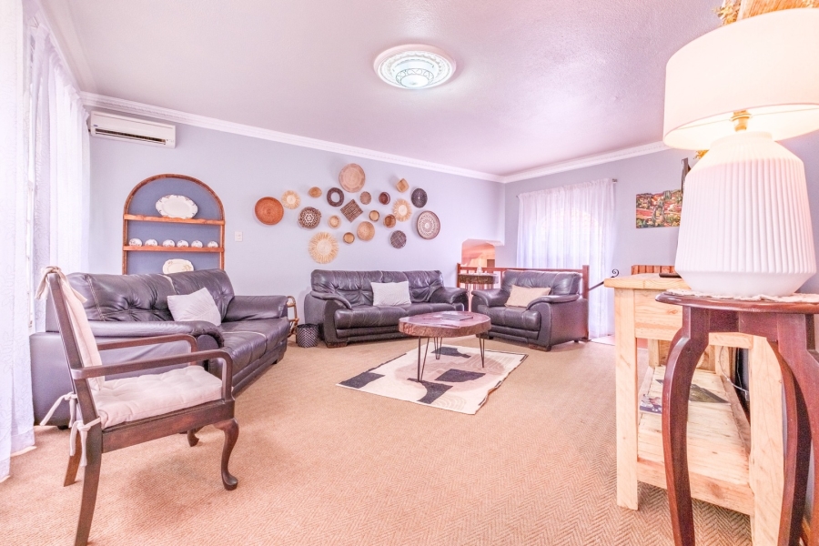 8 Bedroom Property for Sale in Parys Free State
